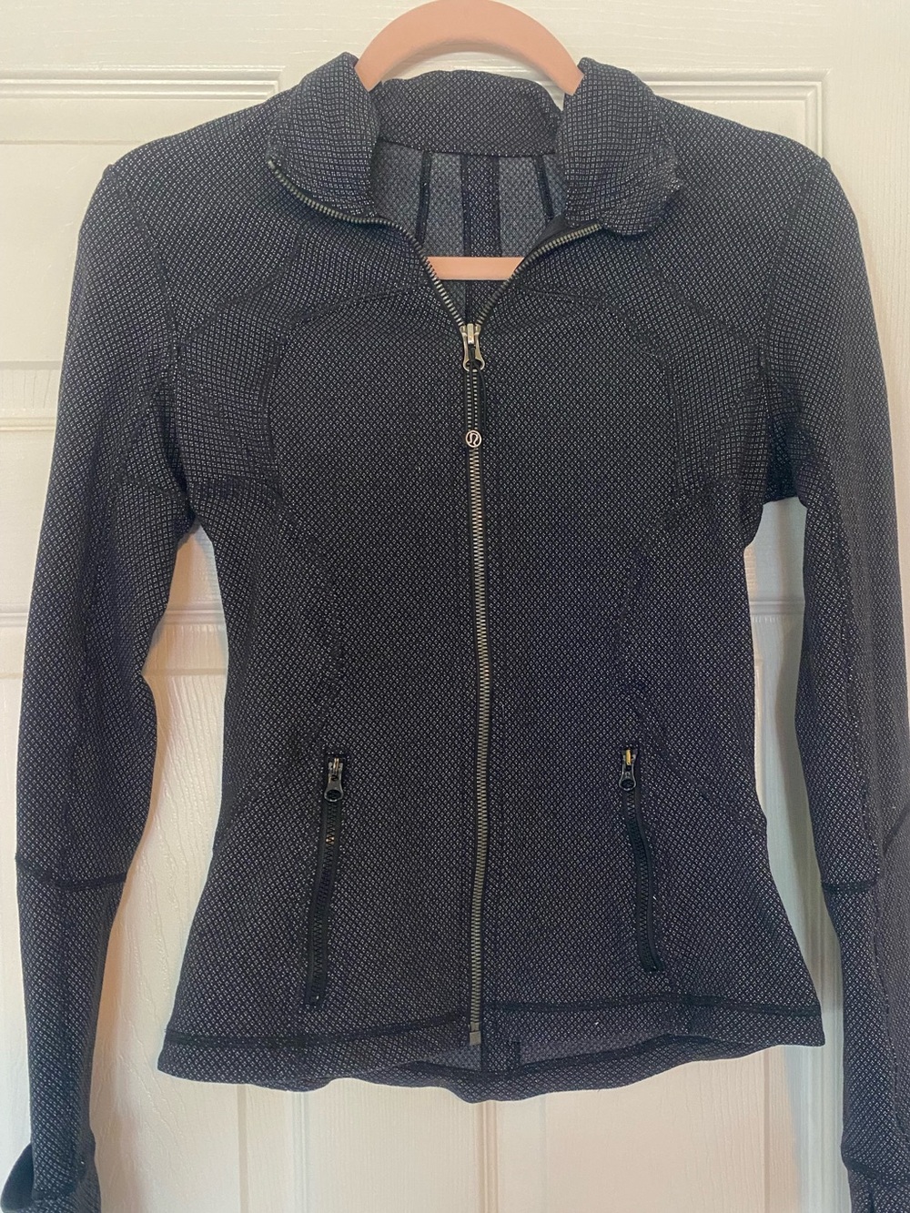 Lululemon Forme Jacket | Textured Diamond Dot Black + White | Size 4